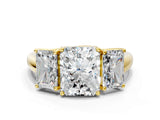 Yellow gold Three-Stone Radiant Cut Diamond Engagement Ring with Prong Setting_3