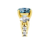 Yellow gold Three-Stone Round Cut Aquamarine Pavé Band with Four-Prong Setting_5