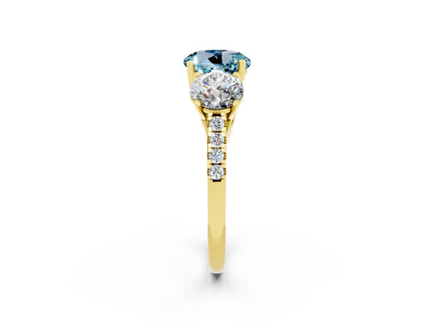 Yellow gold Three-Stone Round Cut Aquamarine Ring with Pavé Band and Prong Setting_14