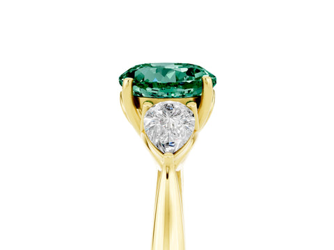 Yellow gold Three-Stone Round Cut Cut Diamond Ring with Pear Side Stones in Four-Prong Setting_5