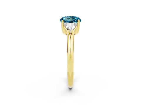 Yellow gold Three-Stone Round Cut Cut Diamond Ring with Trillion Side Stones and Four-Prong Setting_2