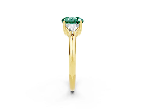 Yellow gold Three-Stone Round Cut Cut Diamond Ring with Trillion Side Stones and Four-Prong Setting_2