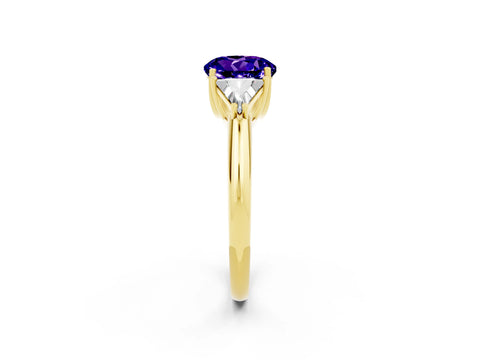 Yellow gold Three-Stone Round Cut Cut Diamond Ring with Trillion Side Stones and Four-Prong Setting_2
