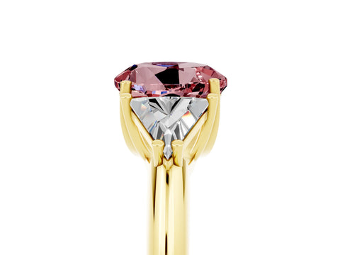 Yellow gold Three-Stone Round Cut Cut Diamond Ring with Trillion Side Stones and Four-Prong Setting_5