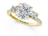 Yellow gold Three-Stone Round Cut Diamond Pavé Band with Prong Setting_19