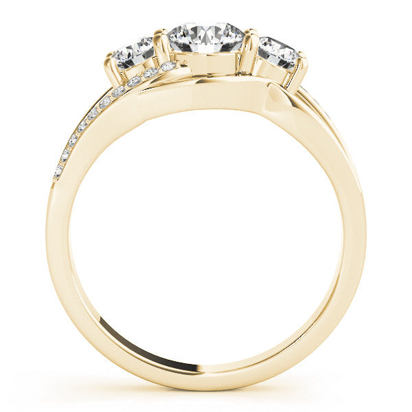 Yellow gold Three-Stone Round Cut Diamond Split Shank Prong Set Ring 2