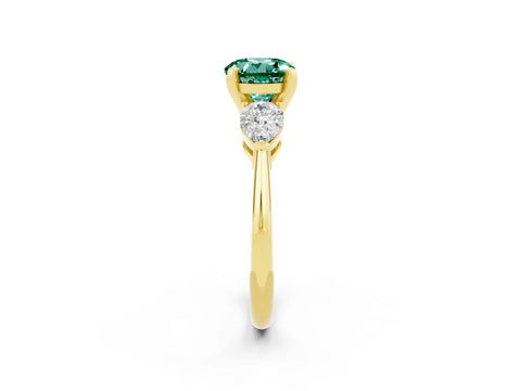 Yellow gold Three-Stone Round Cut Green Sapphire Ring with Pear Side Stones and Four-Prong Setting_2