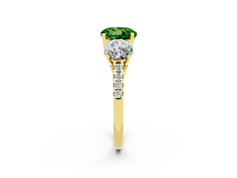Yellow gold Three-Stone Round Cut Peridot Ring with Pavé Band and Prong Setting_14