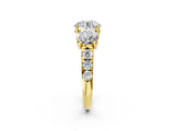 Yellow gold Three-Stone Round Diamond Pavé Band with Prong Setting_5