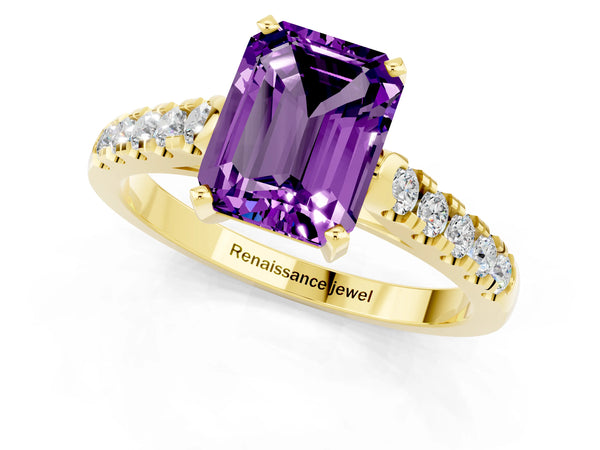 Yellow gold Emerald Cut Amethyst Pavé Band Solitaire Ring with Prong Setting