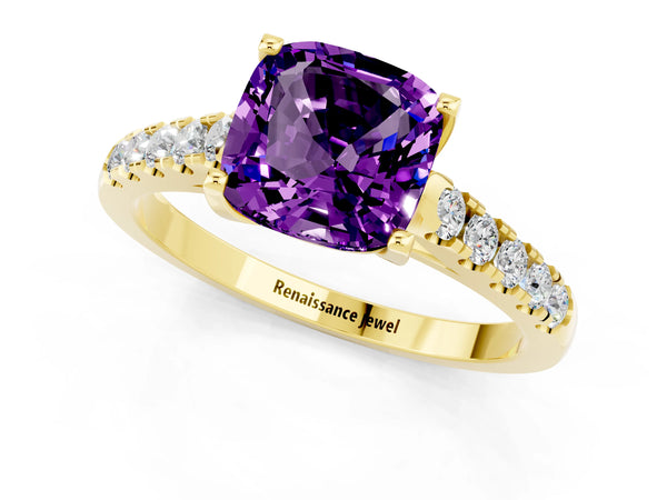Yellow gold Cushion Cut Amethyst Pavé Band Solitaire Ring with Prong Setting