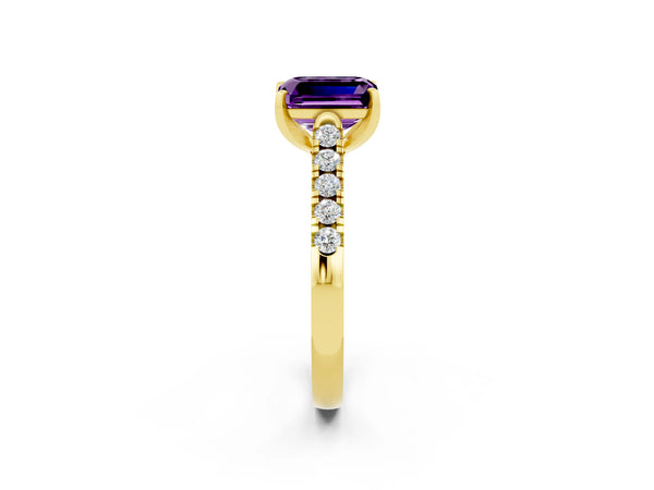 Yellow gold Emerald Cut Amethyst Pavé Band Solitaire Ring with Prong Setting