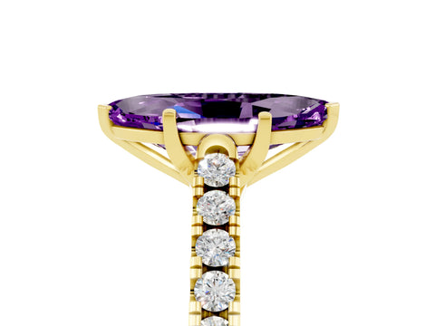 Yellow gold {shape_name} Amethyst Solitaire Ring with Pavé Band and Four-Prong Setting_5