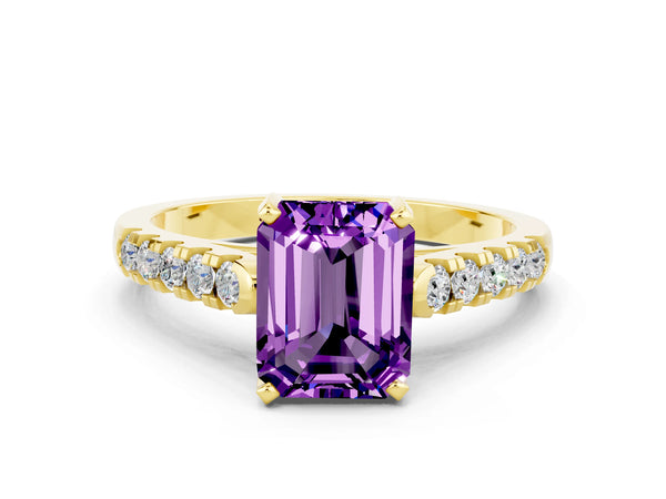 Yellow gold Emerald Cut Amethyst Pavé Band Solitaire Ring with Prong Setting