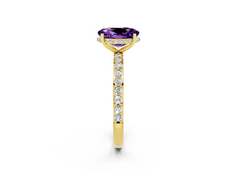 Yellow gold {shape_name} Amethyst Solitaire Ring with Pavé Band and Hidden Halo_2