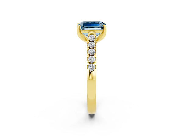 Yellow gold Emerald Cut Aquamarine Pavé Band Solitaire Ring with Prong Setting