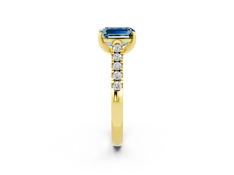 Yellow gold {shape_name} Aquamarine Solitaire Ring with Pavé Band and Four-Prong Setting_2