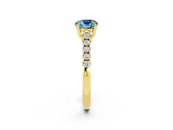 Yellow gold Cushion Cut Aquamarine Pavé Band Solitaire Ring with Prong Setting