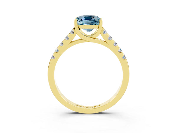 Yellow gold Cushion Cut Aquamarine Pavé Band Solitaire Ring with Prong Setting