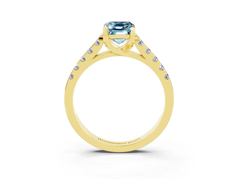 Yellow gold {shape_name} Aquamarine Solitaire Ring with Pavé Band and Four-Prong Setting_3