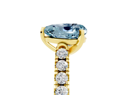 Yellow gold {shape_name} Aquamarine Solitaire Ring with Pavé Band and Four-Prong Setting_5
