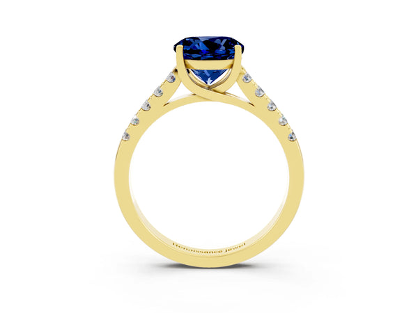 Yellow gold Round Cut Blue Sapphire Pavé Band Solitaire Ring with Prong Setting