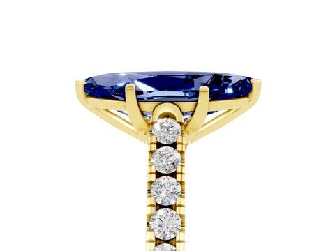 Yellow gold {shape_name} Blue Sapphire Solitaire Ring with Pavé Band and Four-Prong Setting_5