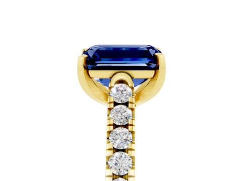 Yellow gold {shape_name} Blue Sapphire Solitaire Ring with Pavé Band and Four-Prong Setting_5