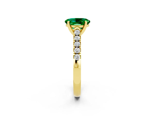 Yellow gold Oval Cut Emerald Pavé Band Solitaire Ring with Prong Setting