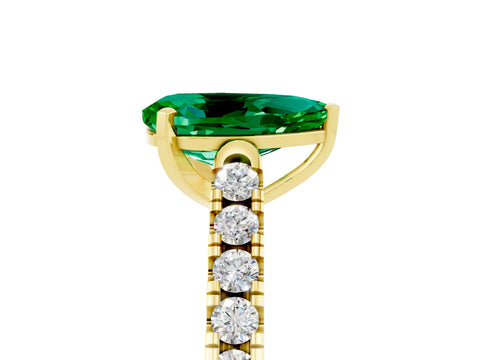 Yellow gold {shape_name} Emerald Solitaire Ring with Pavé Band and Four-Prong Setting_5