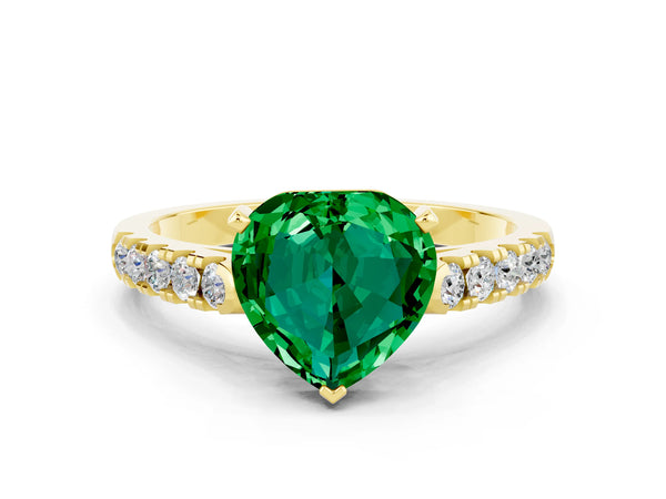 Yellow gold Heart Cut Emerald Pavé Band Solitaire Ring with Prong Setting