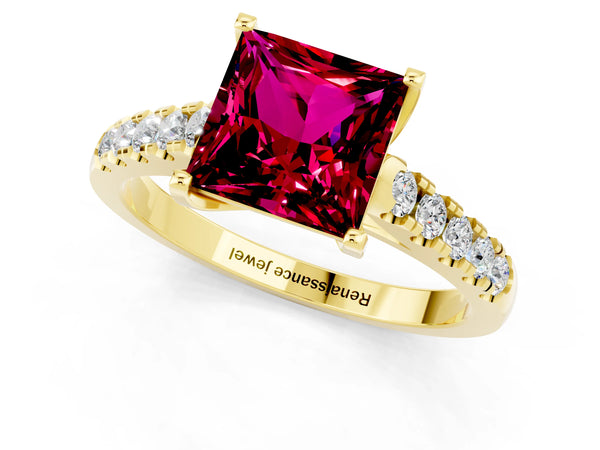 Yellow gold Princess Cut Garnet Pavé Band Solitaire Ring with Prong Setting