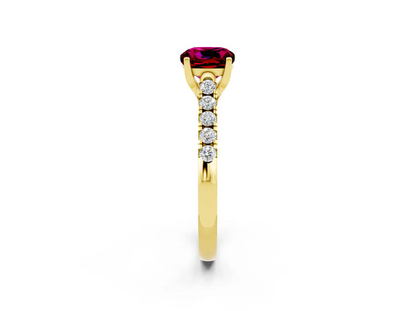 Yellow gold Cushion Cut Garnet Pavé Band Solitaire Ring with Prong Setting