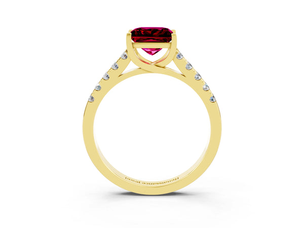 Yellow gold Princess Cut Garnet Pavé Band Solitaire Ring with Prong Setting