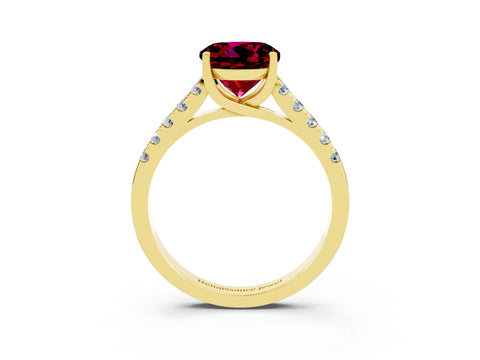 Yellow gold {shape_name} Garnet Solitaire Ring with Pavé Band and Four-Prong Setting_3