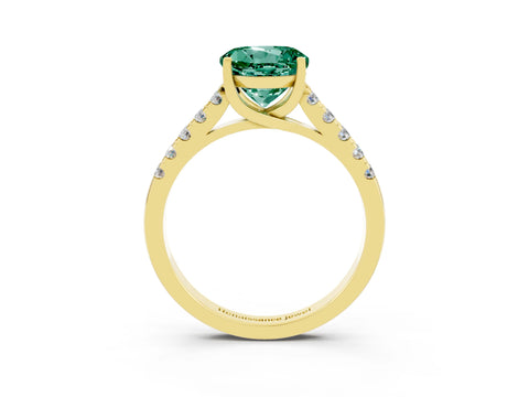 Yellow gold {shape_name} Green Sapphire Solitaire Ring with Pavé Band and Four-Prong Setting_3
