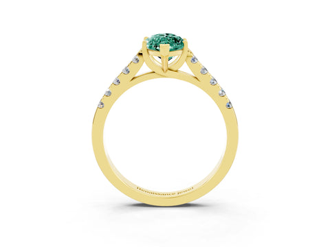 Yellow gold {shape_name} Green Sapphire Solitaire Ring with Pavé Band and Four-Prong Setting_3