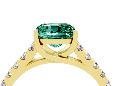 Yellow gold {shape_name} Green Sapphire Solitaire Ring with Pavé Band and Four-Prong Setting_4