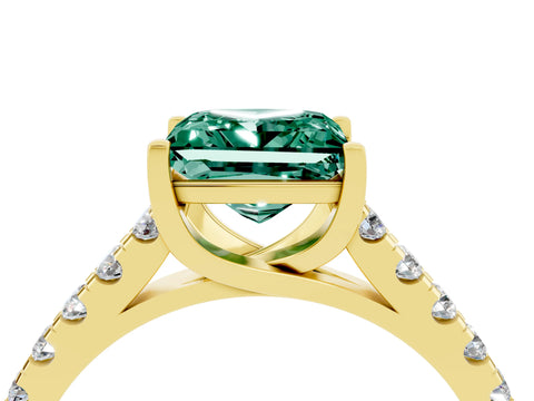 Yellow gold {shape_name} Green Sapphire Solitaire Ring with Pavé Band and Four-Prong Setting_4