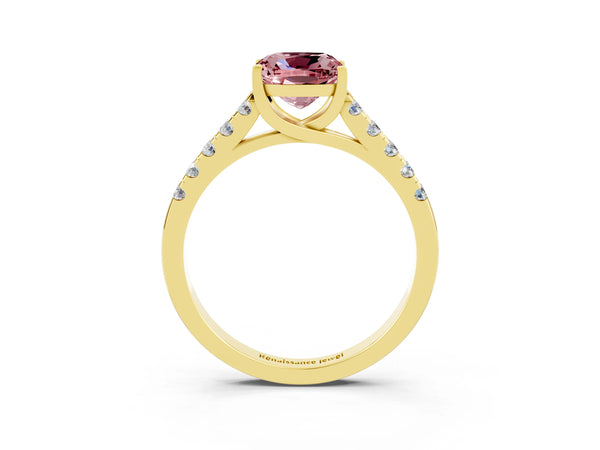 Yellow gold Cushion Cut Morganite Pavé Band Solitaire Ring with Prong Setting