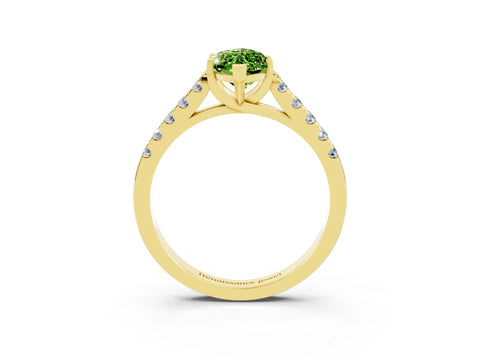 Yellow gold {shape_name} Peridot Solitaire Ring with Pavé Band and Four-Prong Setting_3