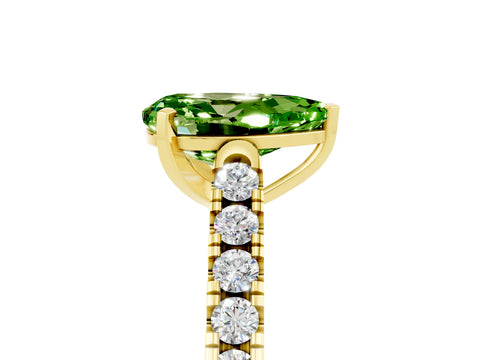 Yellow gold {shape_name} Peridot Solitaire Ring with Pavé Band and Four-Prong Setting_5
