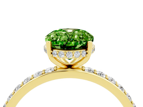 Yellow gold {shape_name} Peridot Solitaire Ring with Pavé Band and Hidden Halo_4