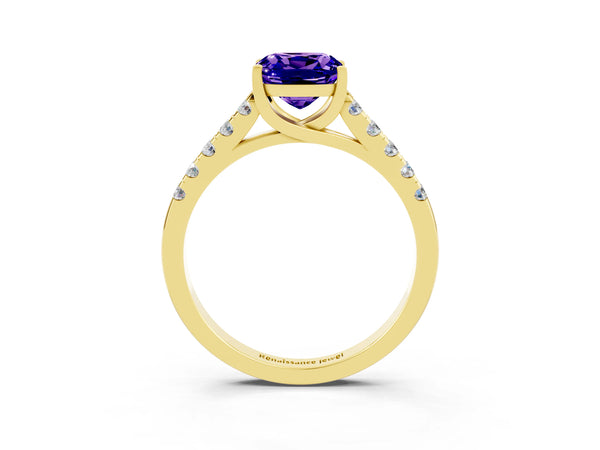 Yellow gold Cushion Cut Tanzanite Pavé Band Solitaire Ring with Prong Setting