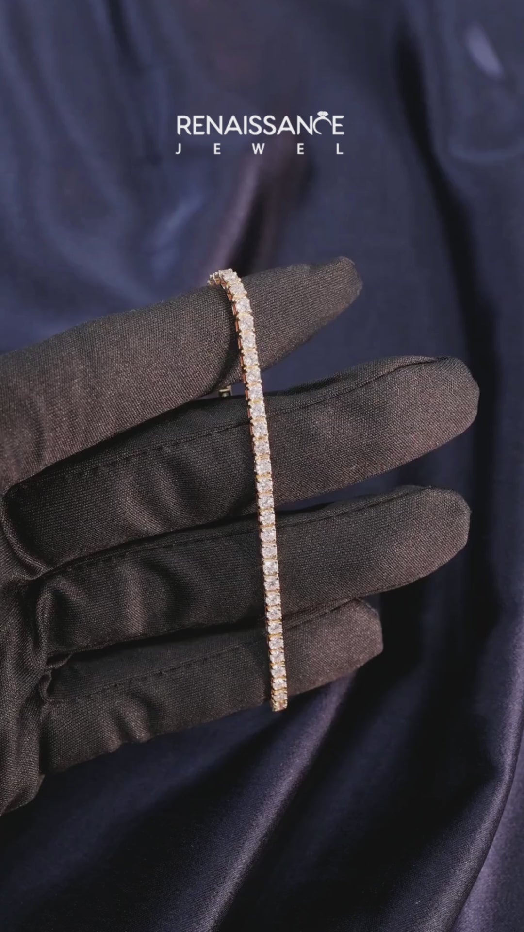 Yellow gold Round Diamond Tennis Bracelet with Prong Setting 1