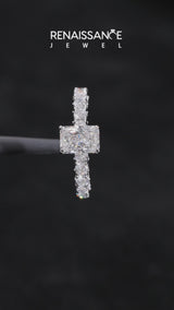 White gold Radiant Cut Diamond Pavé Band Solitaire Ring with Prong Setting