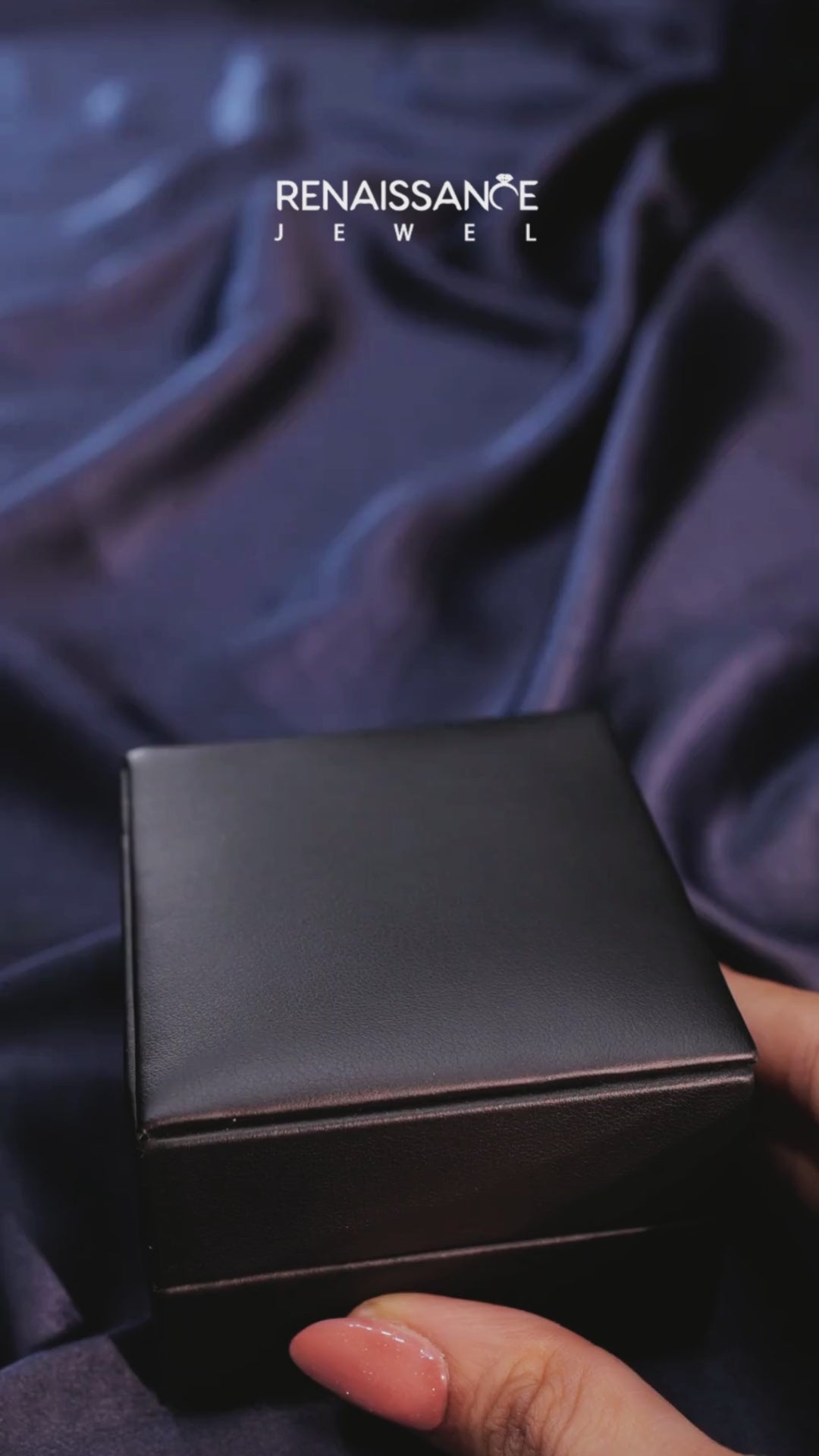 Platinum Twisted Pave Round Diamond Infinity Band 4