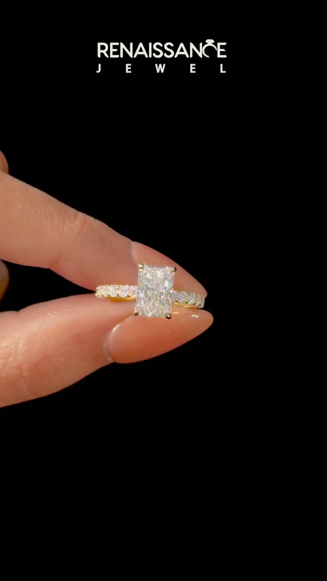 Yellow gold Radiant Cut Diamond Ring with Pavé Band and Four-Prong Setting_15