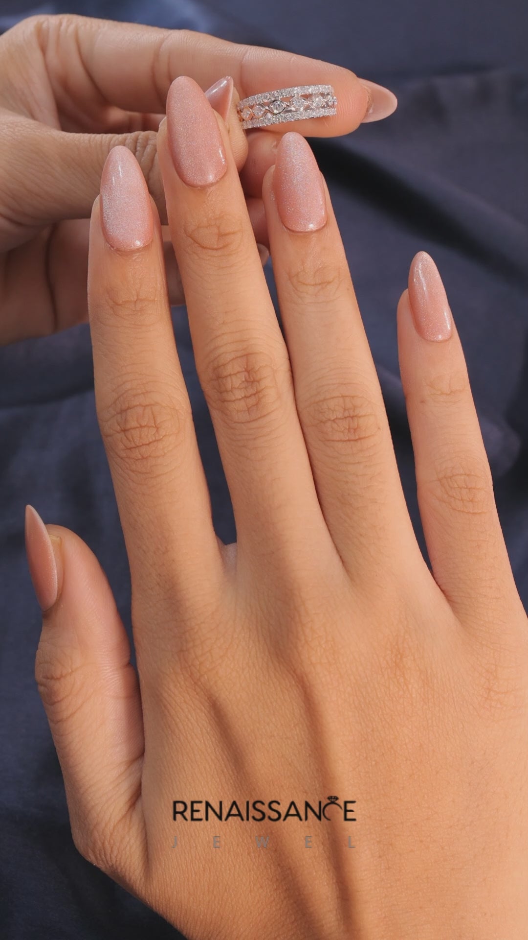 Silver Round Brilliant Diamond Infinity Twist Pave Band with Prong Setting_8