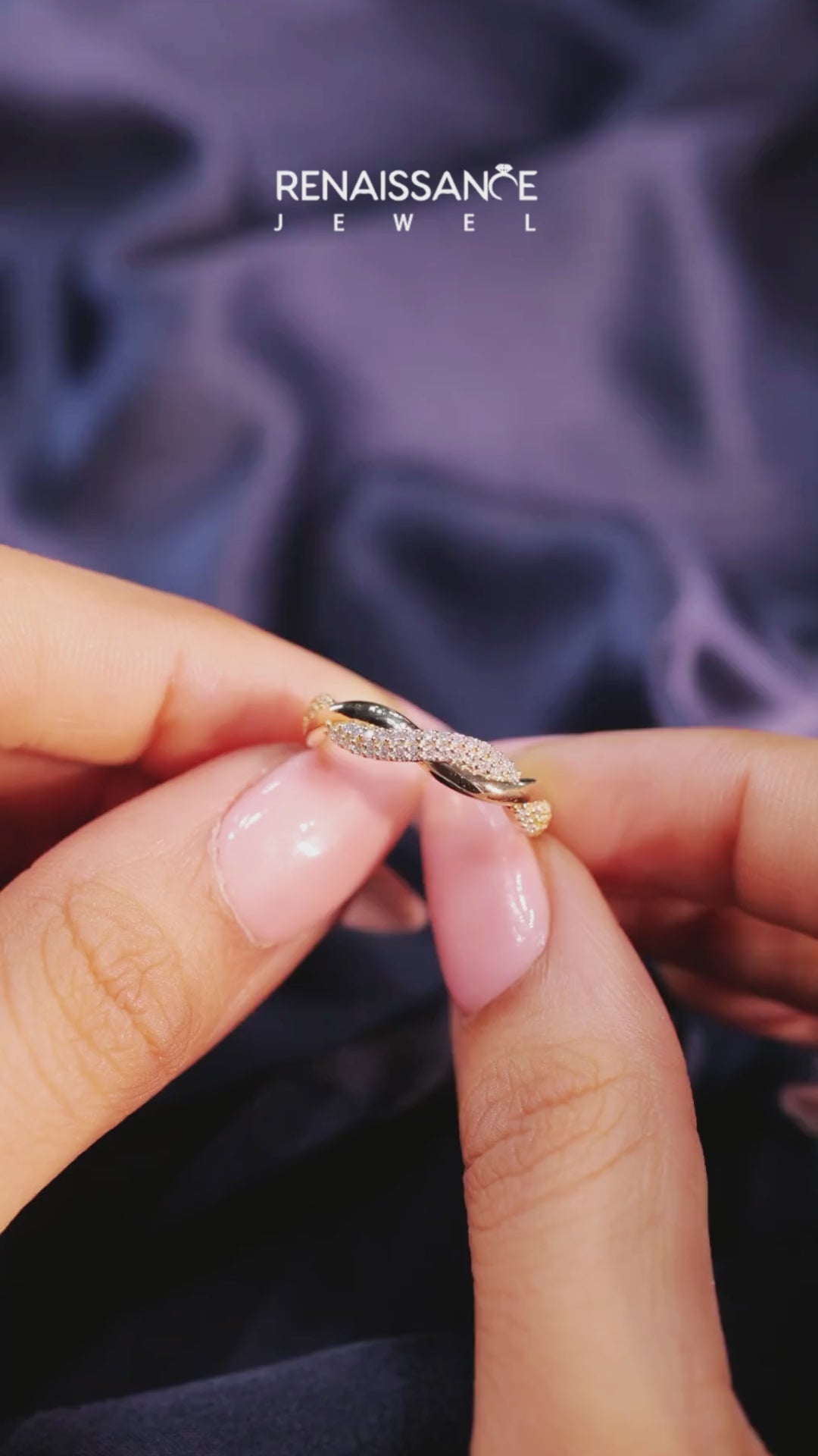 Yellow gold Pavé Round Diamond Twist Eternity Band with Prong Setting 2